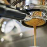 Kodėl iš kavos aparato nebėga vanduo?
